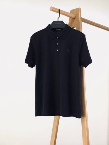 ermenegildo Zegna 杰尼亚 2025Ss春夏新品 休闲翻领短袖，宜商务 宜休闲！客供优质网眼珠地面料打造，客供五金辅料装饰，胸前浮雕标识，独特裁