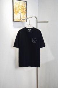 款号 Y172 迪奥Dior最新元素经典Logo双重绣花工艺设计短袖T恤 正儿八经280克纯棉双砂面料 所有面料均已提前做过缩水 品质第一 所见即所得 不会洗一