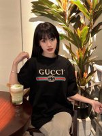顶级复刻 古驰 Gucci经典破损腰带印花圆领短袖T恤 款号：500 原版面料官方同款短袖T恤 定制280 克同缸染面料手感非常舒服 春夏最新砖柜同步时尚又个性
