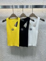 Loewe罗意威经典Logo刺绣不规则露背针织背心 款号：25670104633 颜色：黄色 黑色 白色 尺码：均码 80-125斤