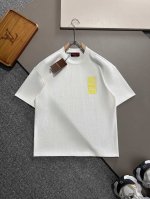 Guc Logo彩印男士廓版短袖T恤 2025春夏系列 客供定制订织定染～高支细纱棉质 质地柔软、手感细腻，比普通的棉料更加有筋骨，有光泽感。 简约至美 无复杂