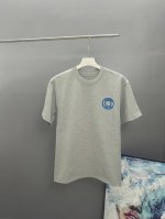 Burberry巴宝莉 刺绣款 2025春夏经典圆领短袖T恤采用280克双纱精棉，衣服偏厚使整体高透气和柔软性，高版本，三标齐全！男女同款 颜色：白色 黑色 灰
