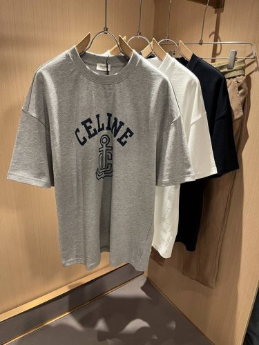 celin*瑟琳 2025春夏新款时尚休闲圆领短袖T恤，经典男女同款情侣短袖T恤衫！贸易公司渠道稀出，同步官网发售！25年早春时尚新款推荐，越来越向年轻新势力迸