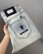 款号K55 Moncler蒙口 牛仔裤 修身剪裁 面料带弹力 重洗水 颜色超正 正版五金开模，外贸标配 正品Ykk拉链 有证书 表袋双色精致小绣花Logo吊坠，