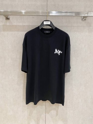 arcteryx 始祖鸟 2025春夏新款首发专柜最新款短袖圆领T恤 高端订制 设计前卫时尚！品牌Logo重工艺设计 高端定制面料.手感柔软.穿着舒适.专柜级别