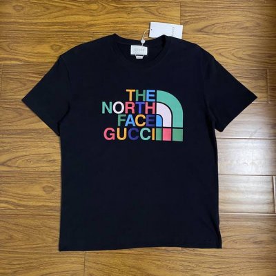 北面The North Face古驰Gucci最新彩虹系列情侣短袖 260G双纱长绒棉面料 透气柔软舒适亲肤 不缩水不起球 抖音 Ins网红爆款 诸多大咖名媛上