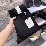 Moncler蒙口 休闲裤 西裤2025Ss春夏新款 高级定制裤子专用面料 定制原版五金 重工工艺打造 车工走线精细 定制面料 柔软舒适 质感显著 辅料精美 上