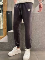 gucci 古驰，2025春夏最新品，专柜同步有售，原单狠货，时尚休闲裤，进口原版面料，舒适透气，独特设计风格，顶级印花工艺字母图案Logo，原版五金辅料装饰，