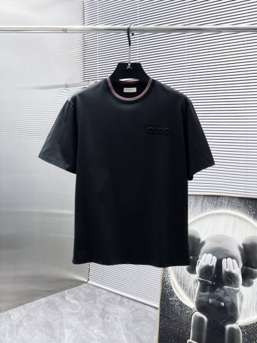 古奇 Gucci 2025Ss新款 半袖 体恤 短袖 圆领T恤 高端版本 专柜定制面料 透气舒适度高 细节无可挑剔 品牌元素设计理念 体现高品质 手感细腻柔软