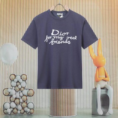 Dior迪奥经典新款Logo标志撞色提花针织毛织短袖T恤 此款针织短袖工艺精致细腻，面料丝滑超级透气，手感肤感高级柔顺，细纱针织弹性面料，轻盈透气无丝毫束缚感，