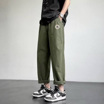 上新 Converse 匡威 海外版专柜新款纯棉四色百搭工装裤休闲裤九分裤长裤，男女同款。 匡威今年最新系列休闲裤，经典的纯色系风格，超级百搭耐看，四色齐发，都