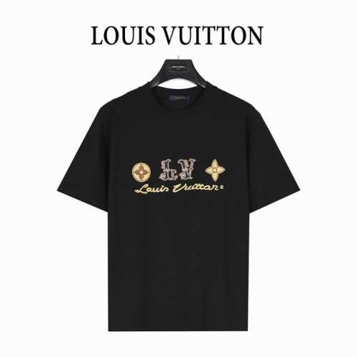 louis Vuitton 路易威登 25Ss 签名Logo四叶草刺绣短袖T恤 面料采用260克重纯棉，定制32支2*2螺纹，成衣两遍水洗处， 面料舒适亲肤无异