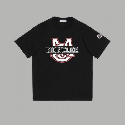 款号：M1009 Moncler 蒙口 官网同款印花图案 2025新款 学院风标识图案 定制袖章 男女同款 短袖T恤 - 26G双纱纯棉顶级面料 手感柔软 百分