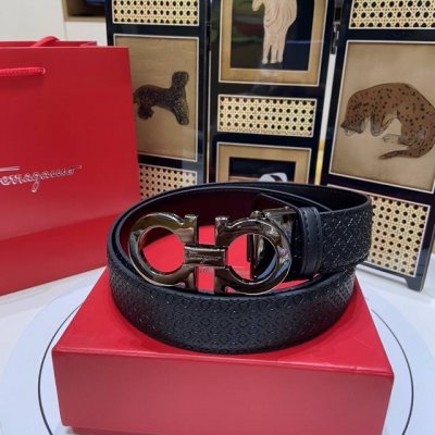 Ferragamo 高版本 真皮菲拉格慕 亮枪色 小马蹄花纹 时尚大气 万年不过时的款 低调又不失品味 男士皮带腰带专柜同款 很有质感的一款皮带 进口南非皮底