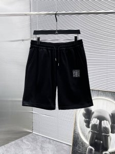 纪梵希 Givenchy 2025夏季新款 短裤 休闲裤，高端版本！专柜定制面料 透气舒适度高，细节无可挑剔，品牌元素设计理念，体现高品质。手感细腻柔软！呈现休
