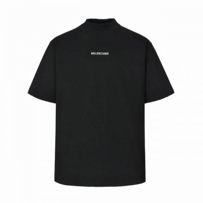 独家供应 Blcg 24Ss 前后烫钻磨破短袖 原6,500购入，采用特定重磅16S230G精棉平纹针织定染对色面料，定织十字拉架罗纹对板同缸染色确保无色差，遵