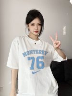 70 Nike 耐克夏日海湾蓝76新款情侣短袖商品参数 采用260克双砂面料 三针五线做工，领口包包边条 今年火爆的品牌 看到了就忍不住要自留一件 正确纹路立体