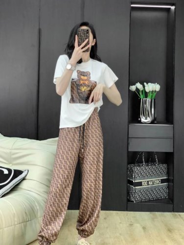 款号:F085 fendi 芬迪 25Ss 大师亲手设计潮牌新品印花圆领短袖T恤 春夏最新砖柜同步 Os落肩版型 - 260G双纱纯棉顶级面料 手感柔软 百分百