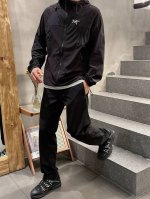 大鸟防晒冲锋衣 重磅新品25Fw 防嗮 采用结实舒适经编科技Gore-Tex面料 胸前重工刺绣 多拉链口袋 设计时尚又好看 明星同款 码数：L-6Xl