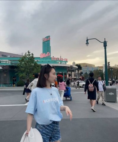 Bbr 短袖字母 Logo 浅蓝色 网图参考