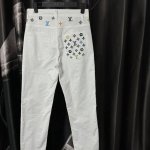 oc-764 lv路易威登 牛仔裤 修身剪裁 面料带弹力 重洗水 颜色超正 后口袋钢印水印图案 颜色 图片色 码数 M-Xxl