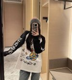 顶级正确黑标版本 vivienne west wood 西太后薇薇安土星印花拼接打底长袖 爆款来袭，各路明星最爱单品，百搭必备，上身超级大牌范儿。oversiz