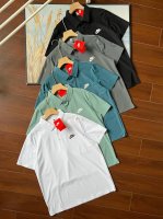 120 颜色;黑色，白色，深灰，雾霾蓝，绿色 尺码;M-4Xl 耐克冰丝无痕舒适防晒抗菌Polo 采用导热的十字编织冰丝凉感面料， 面料与肌肤形成汽热循环多孔纤