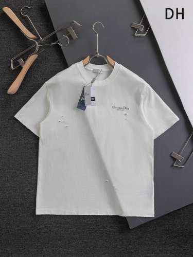 Christian Dior Dior 迪奥 Cd 微宽版版型 S-Xl cd 25Ss 新品专柜热卖款 胸口简约字母印花 后幅Cd迪奥铃兰破洞短袖T恤 印花L