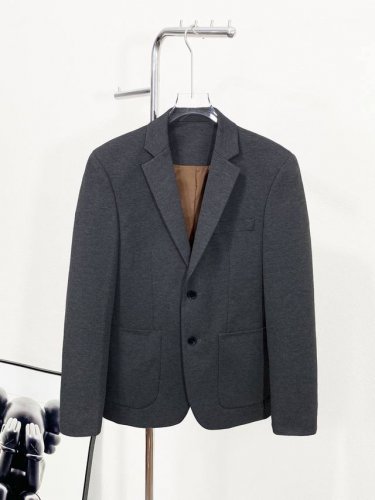 Tu Zegna 杰尼亚 男士经典两粒扣商务休闲修身气质型西服 秋冬重磅打造的男神级别西服，众多明星男神亲身示范，品相极致完美，不容错过的奢华臻品！ 复合面料材