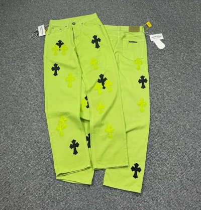 款号：H819 Chrome Hearts克罗心Ch联名Drak迈阿密绿色牛仔裤 散发着不羁的个性和独特的魅力。每一处磨损和破洞都是精心设计，呈现出一种独特的艺