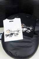 款号 L66 louis Vuitton 路易威登户外素描品牌字母Logo印花短袖 - 胸前品牌字母印花后背贴布Logo大牌感十足 高端大气完美演绎 经典圆领不