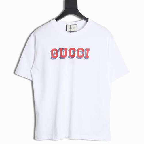 本地自取180 gucci 古驰 24Ss 立体字母短袖T恤 面料采用定制240G 26支特滑双股精棉平纹高密无尘全棉布料。前幅高密度加厚，走线平整，代工品质，