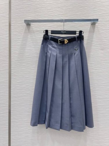 prad * 2025Ss 新款百褶半裙 质感十足 优雅气质设计 日常Ol都Ok 一款具有独特魅力的时尚百褶裙 Sml S腰围68 裙长77