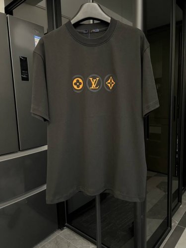 高端 Louis Vuitton 路易威登 25Ss 驴家硅胶+印花经典三花款短袖T恤 黑 重磅克重260G纯棉双纱面料 螺纹定织定染通肩拉条工艺增加衣物清洗寿
