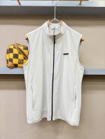 Brrluti 2025新款马甲，原单狠货 意大利进口面料，欧洲专柜同步，上身更随意大方，专柜原版五金奢华高档定制配饰新作！奢华品牌特质Logo点缀设计，市场最