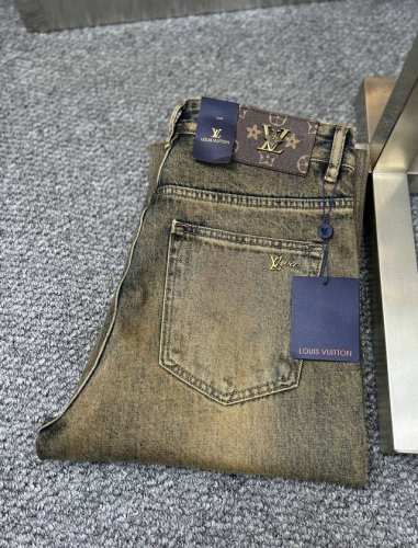 lv*路易 Ss25春夏新款男士牛仔裤 面料弹性好 独家发售 官网同步 时尚优雅 采用原色酵母水洗工艺 精选进口重磅丹宁牛仔面料 配专柜五金装饰 真皮皮牌 精致