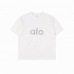 alo 25Ss 反光字母短袖T恤 面料采用定制240G 26支特滑双股精棉平纹高密无尘全棉布料。前幅高密度加厚，走线平整，代工品质，全套定制辅料。 尺码：S-