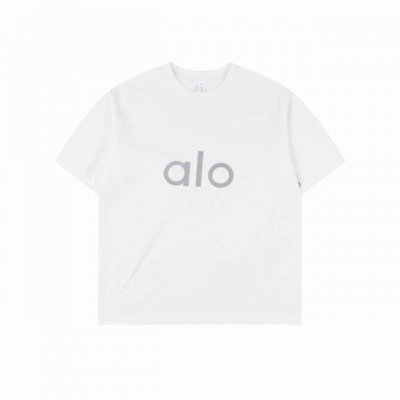 alo 25Ss 反光字母短袖T恤 面料采用定制240G 26支特滑双股精棉平纹高密无尘全棉布料。前幅高密度加厚，走线平整，代工品质，全套定制辅料。 尺码：S-