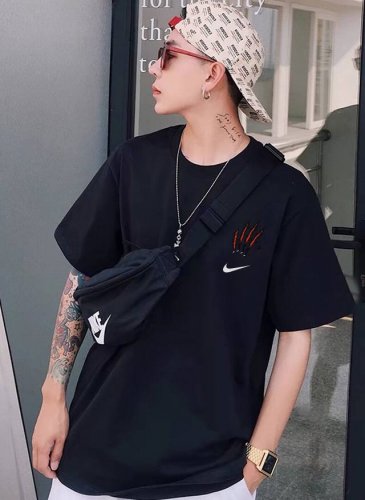 260G重磅纯棉 耐克 Nike 血爪美式 限定 运动休闲短袖T恤 男女同款 情侣款 面料工艺： 1.260G重磅纯棉，100%棉，恰到好处的克重，上身有型不显