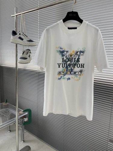 驴牌 2025夏季新款短袖T恤，特色的刺绣加喷绘工艺，个性艺术系列全网独家首发 百搭款细节处理完美240克纯棉面料十分精致 原版面料 网红明星同款高版本 高品质