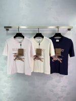 巴宝Burberr*25春夏新款针织圆领套头 经典品牌字母Logo骑士战马撞色提花装饰 简约时髦经典休闲百搭 尺码Sml。T226B