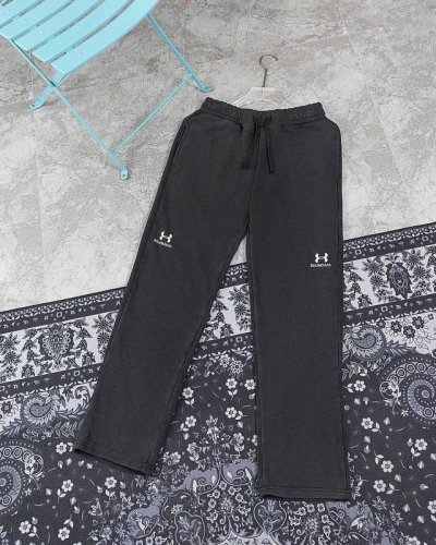 款M581 巴黎裤子 巴黎世家Balenciaga新款联名安德玛又联名啦巴黎世家 Under Armour安德玛首次在上海举办的Balenciaga春季25系列