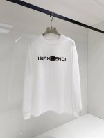 FEND1* 顶级版本2025早春新品长袖 火爆上市啦 定制顶级优选洗水棉面料 上身舒适度高 专柜同款装饰 轻奢内敛低调奢华 内搭外穿轻松驾驭不挑人 裁剪精细完