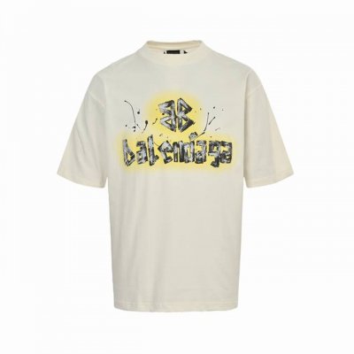 balenciaga 巴黎世家 手绘双B字母印花短袖 定制高克重 针织棉面料精心制作，手感特别的扎实，质感拉满，松软细腻上身舒适，优越的吸湿排汗性能，不闷热！胸