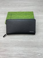 Gucci 古驰长款钱夹 高端品质，头层牛皮 男士系列日常配饰，选用经典黑色皮革焕新打造 早春新款，以Gucci字母标识焕新演绎经典配件，巧妙展现品牌标识内涵