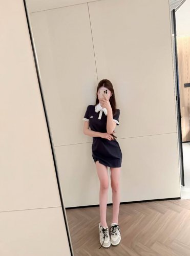 上新 Miumi* 缪缪 25Ss撞色拼接蕾丝花边polo连衣裙 颜色：蓝色 白色 码数：Sml见尾图