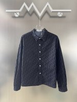 调价 Dior 迪奥 25Ss新款满字母Logo暗纹衬衫外套长袖休闲老花夹克男女 这款外套衬衫从日本古老纺织工艺汲取灵感，重新诠释标志性的 Oblique 印花