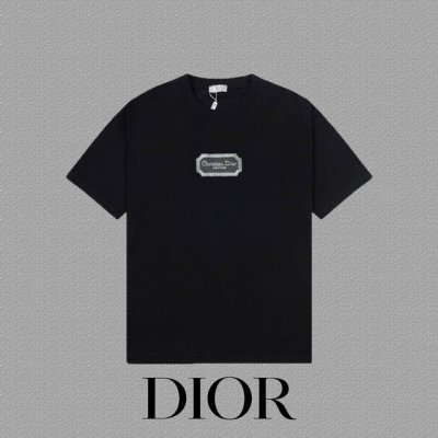 Dior 迪奥] Fw短袖T恤 Dior刺绣字母 高端32S双纱260克面料 重磅面料 定制拉架罗纹同缸同染 三标齐全 男女同款 颜色 黑色 白色 尺码 S M