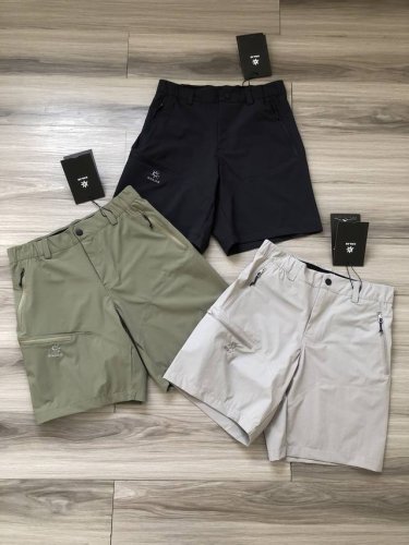 kailas丨凯乐石 T9-X系列 徽标Logo刺绣 防水压胶 男款户外登山轻量耐磨速干五分裤短裤. 颜色 灰色 绿色 黑色. 面料 四面弹透气速干科技纤维面料