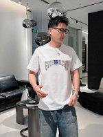 give 纪梵希 2025春夏新品 三标齐全 圆领丝光棉短袖T恤 好货不用过多介绍 看细节 专柜码数：M-Xxxl 175 140建议L